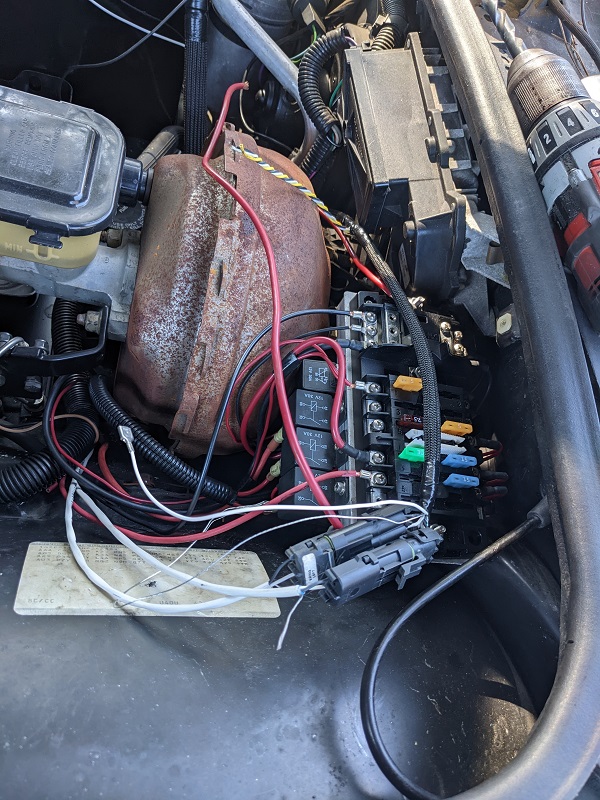 front_aux_fuse_box_in_place.jpg