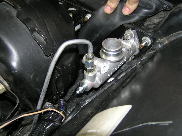 Full write-up on installing a 7/8 bore Wilwood master cylinder ...