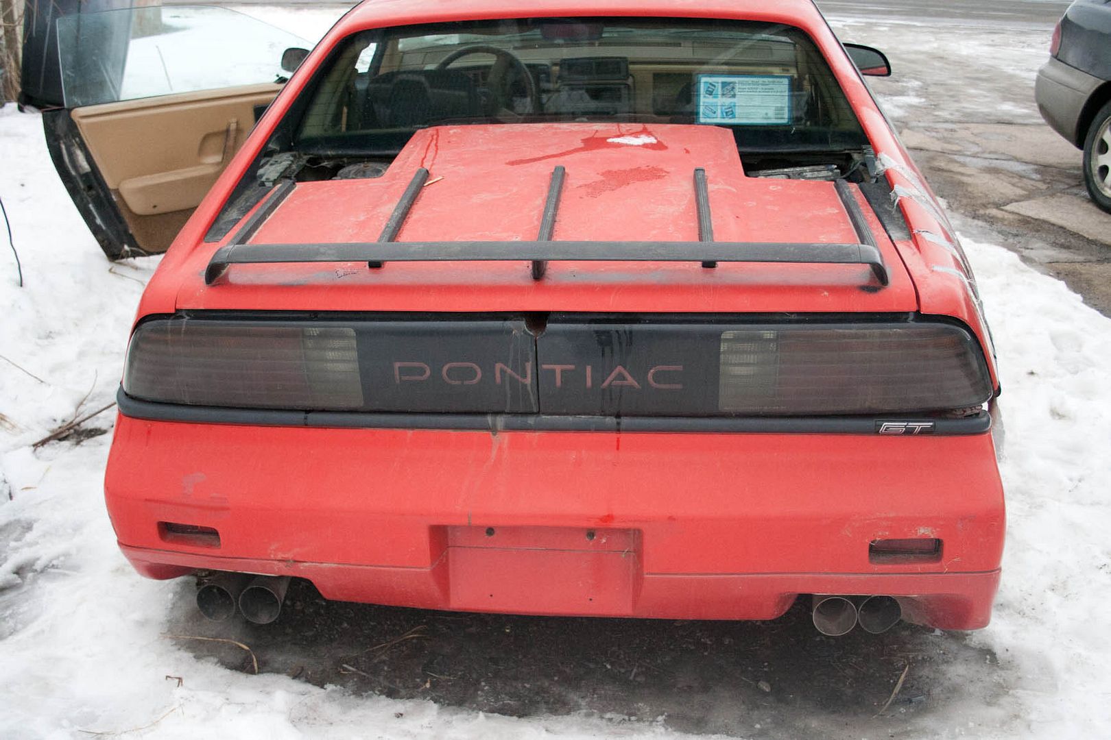 File:1985 Pontiac Fiero GT rear right.jpg - Wikipedia